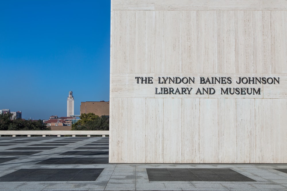 lyndon-barnes-johnson-library-and-museum