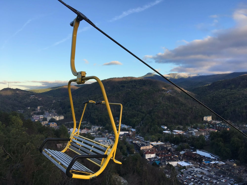 chair-lift-over-gatlinburg