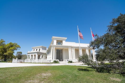 Jefferson-Davis-Home-and-Presidential-Library