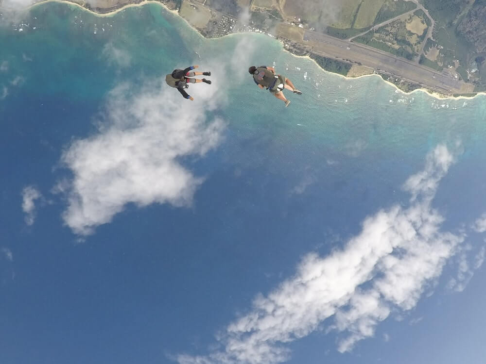 skydiving-on-north-shore-oahu